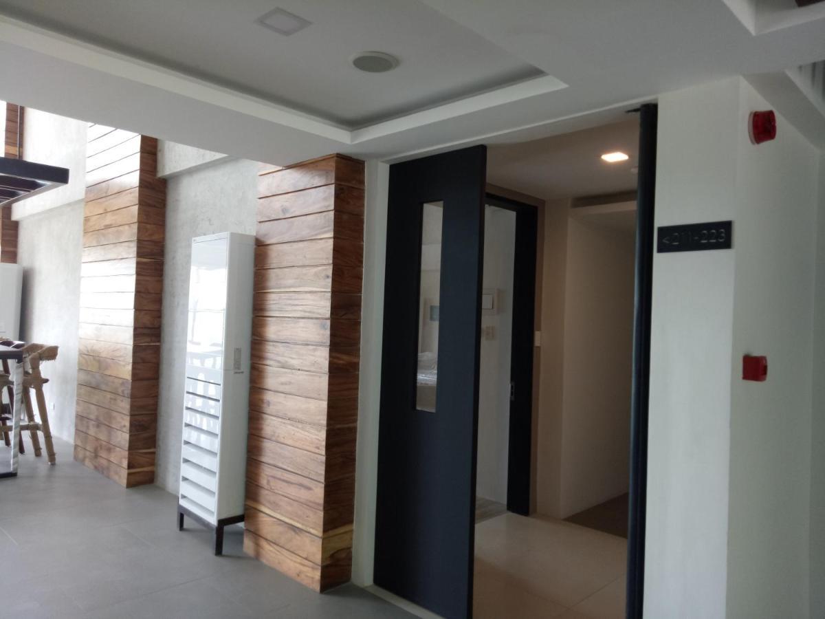 Crown Hotel At Harbour Springs Palawan Managed By Enderun Hotels Puerto Princesa Exterior photo