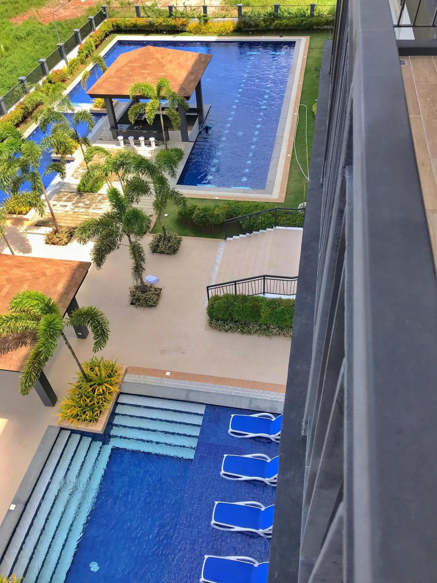 Crown Hotel At Harbour Springs Palawan Managed By Enderun Hotels Puerto Princesa Exterior photo